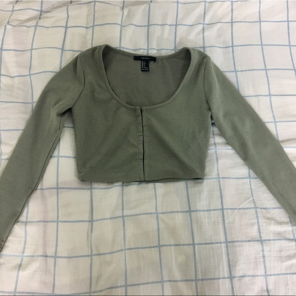 olive cropped long sleeve